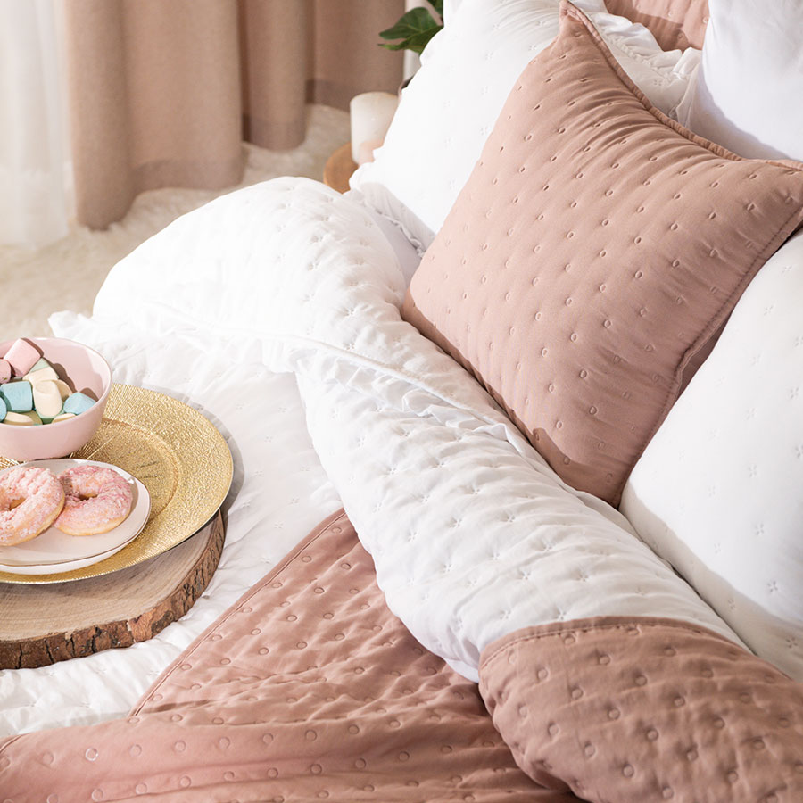 Narzuta WERONA dekoracyjna z falbaną 200x220cm kol biały - obrazek 3