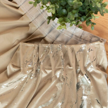 Marma zasłona gotowa na przelotkach 140cmx250cm ciemny beżowy