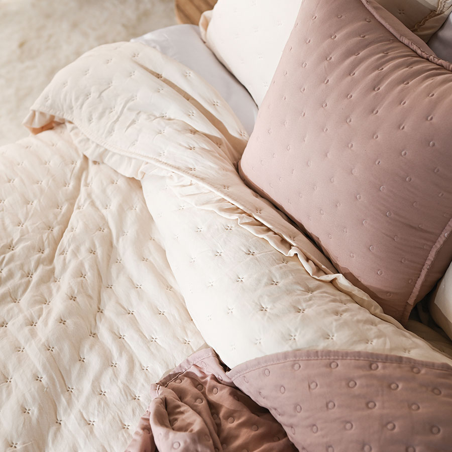 Narzuta WERONA dekoracyjna z falbaną 220x240cm kol beżowy - obrazek 3