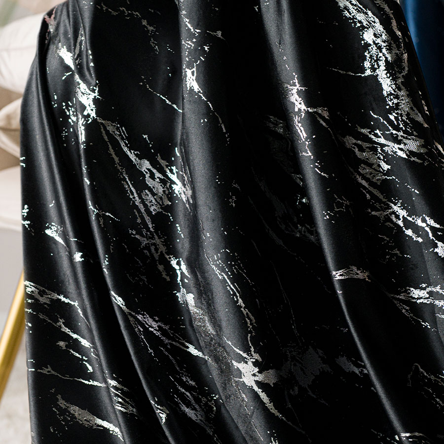 Marma zasłona gotowa na przelotkach 140cmx250cm czarny - obrazek 3