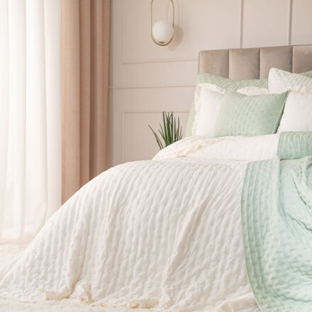 Narzuta WERONA dekoracyjna z falbaną 220x240cm kol ecru