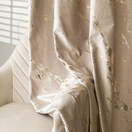 Marma zasłona gotowa na przelotkach 140cmx250cm ciemny kremowy