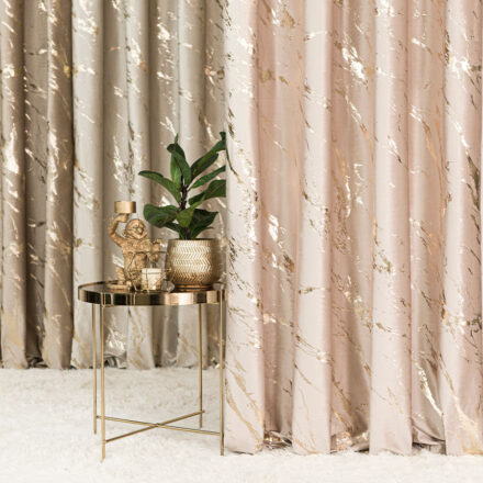 Marma zasłona gotowa na przelotkach 140cmx250cm jasny beżowy