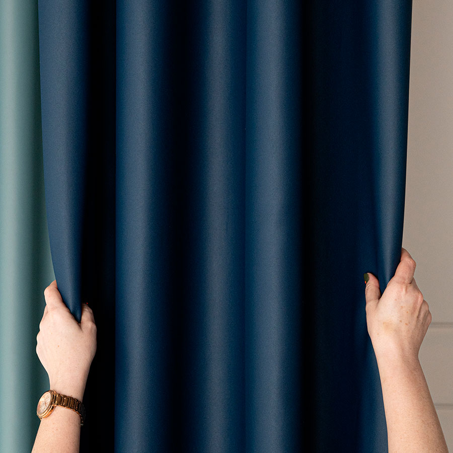 Dona zasłona gotowa na przelotkach 140cmx250cm granatowy - obrazek 3