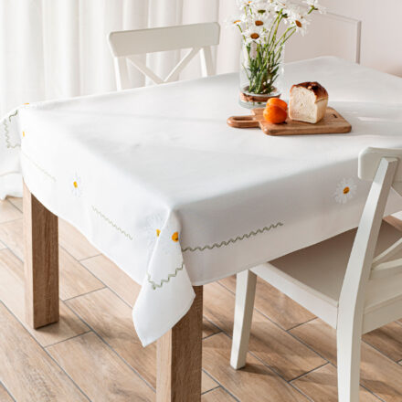 Obrus Summer z haftem 120x160cm kol biały