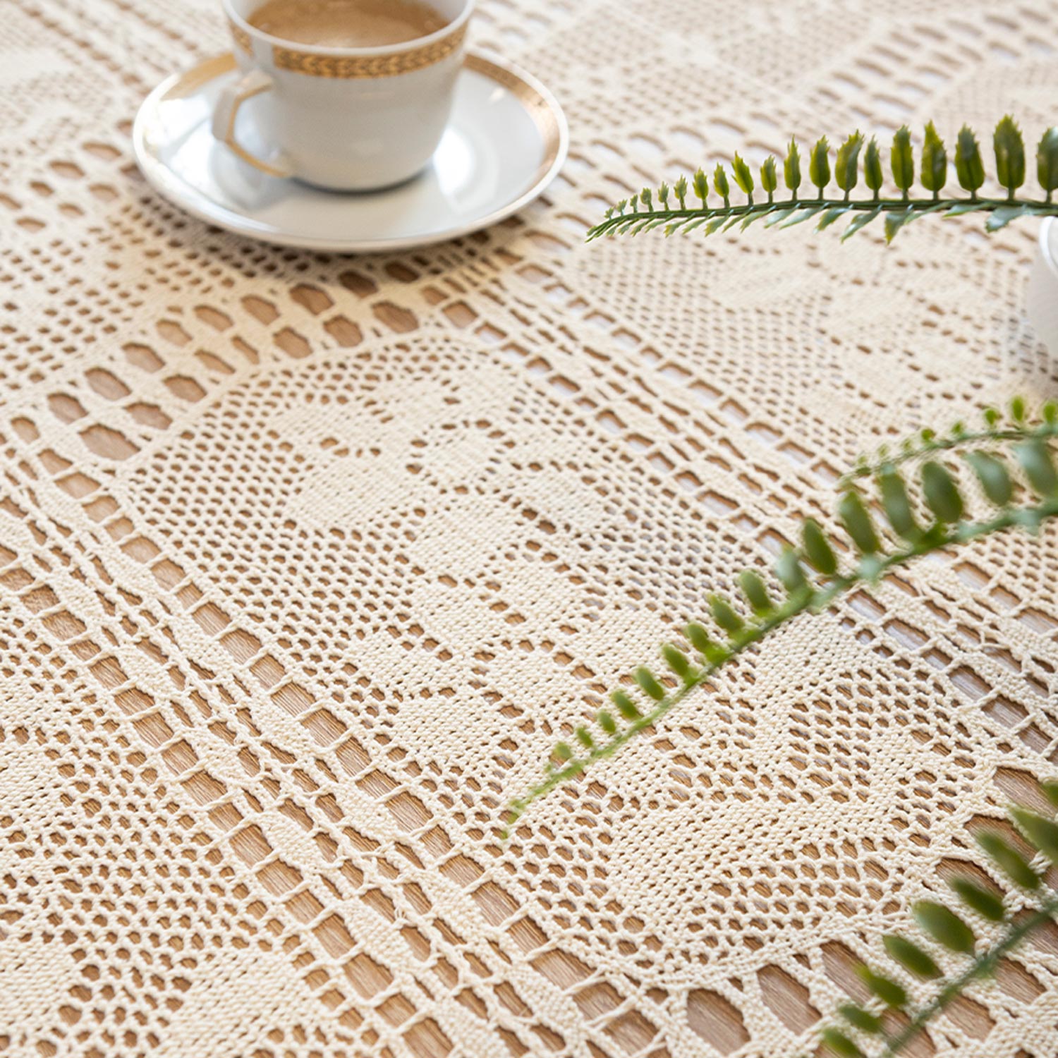 Obrus Iness ażurowy 110x160cm kol jasny kremowy - obrazek 3