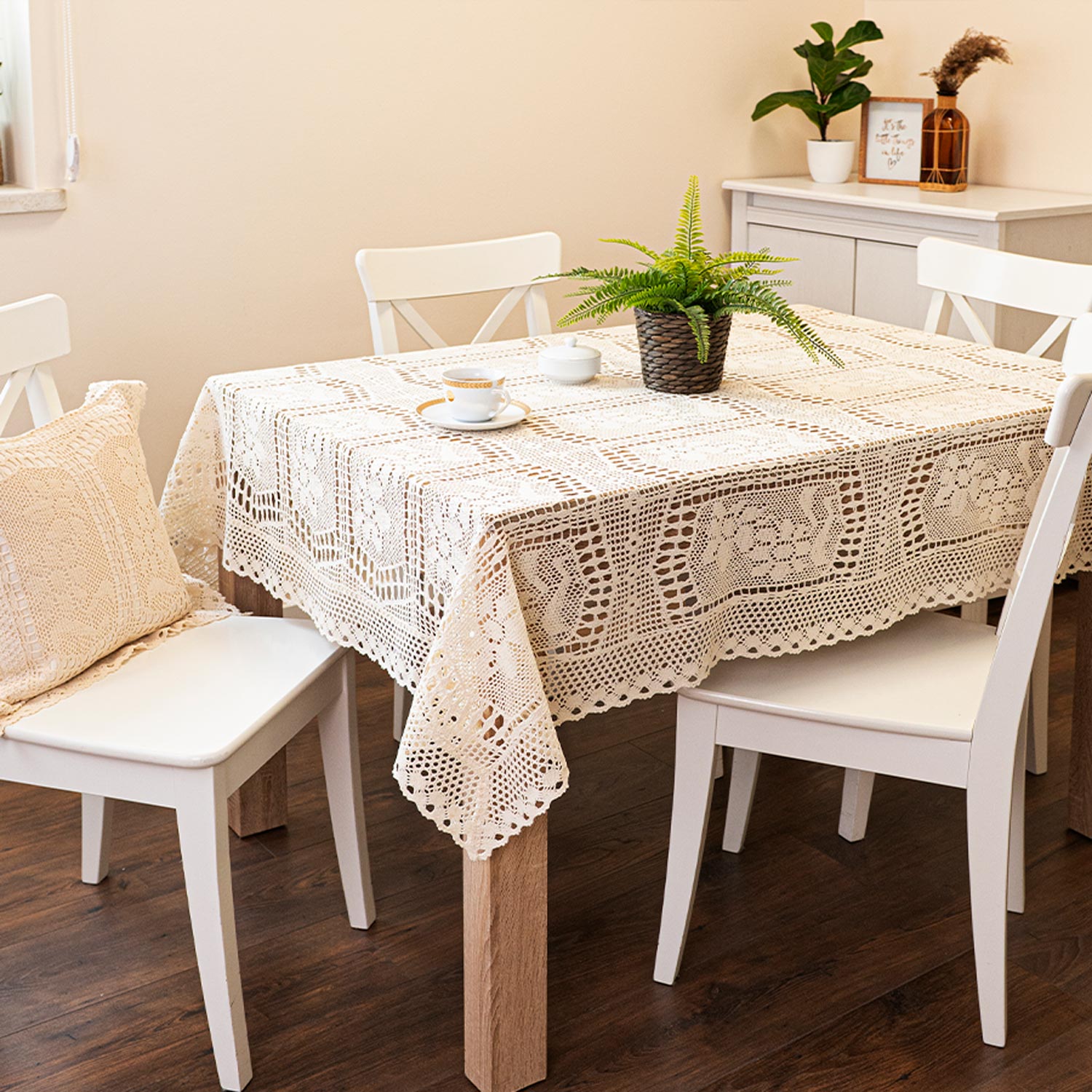 Obrus Iness ażurowy 110x160cm kol jasny kremowy